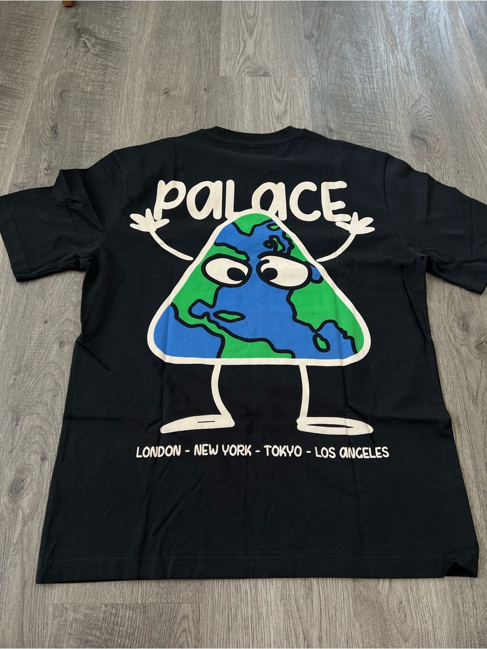 PALACE Globlerone T-Shirt Graphic Tee Large Like NEW